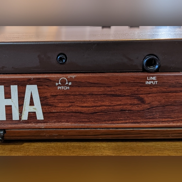 Yamaha pf10 electronic piano with J.H. Sessions and Son road case - Picture 4 of 9